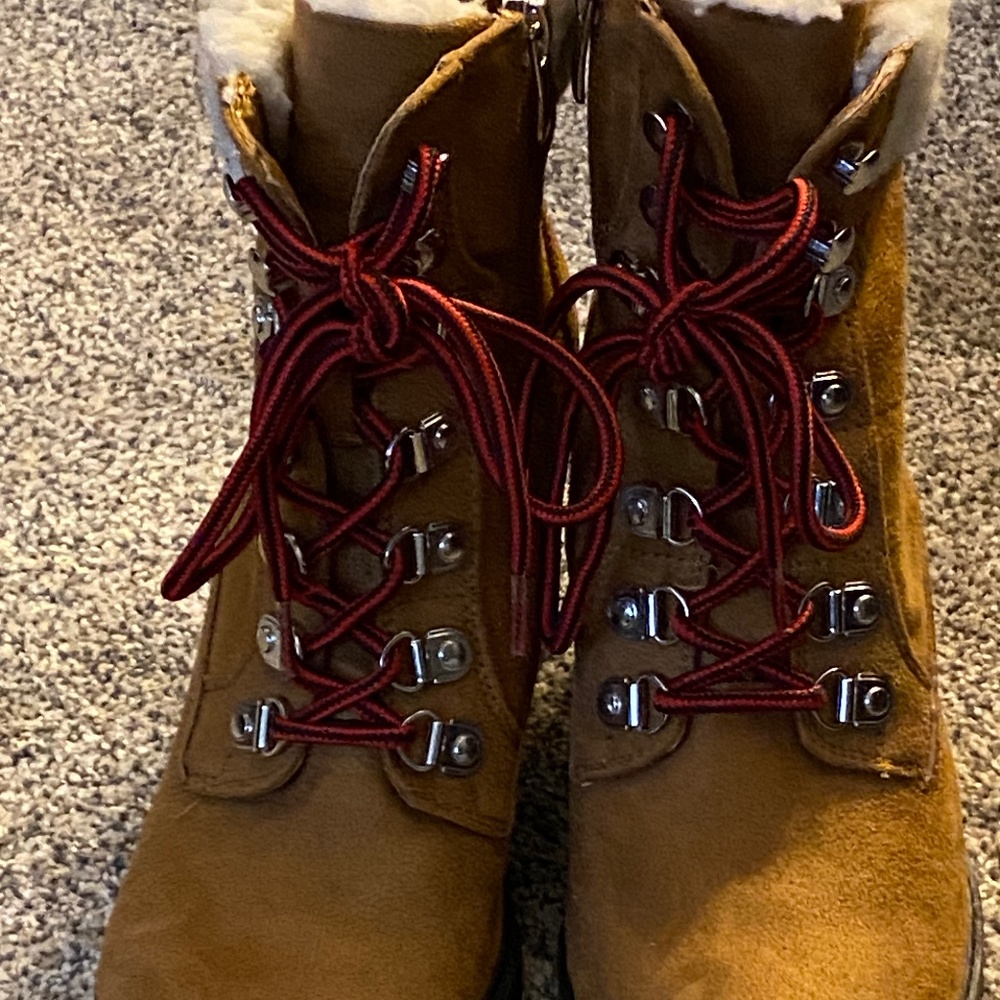 Size 6 1/2 Brown Suede Nine West boots